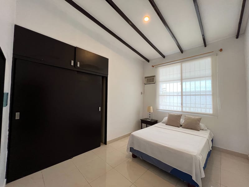 Spectacular Home with Pool in Chipipe — photo 14