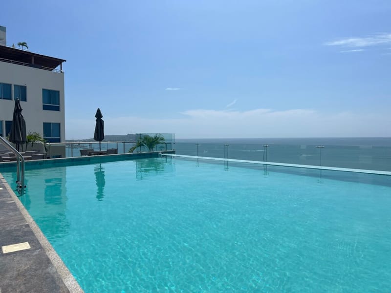 SAN LORENZO: DE ESTRENO SUITE EN EDIFICIO FRENTE AL MAR CON PISCINA Y ROOFTOP — foto 16
