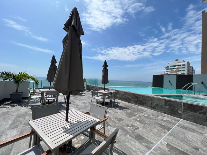 SAN LORENZO: DE ESTRENO SUITE EN EDIFICIO FRENTE AL MAR CON PISCINA Y ROOFTOP — foto 21
