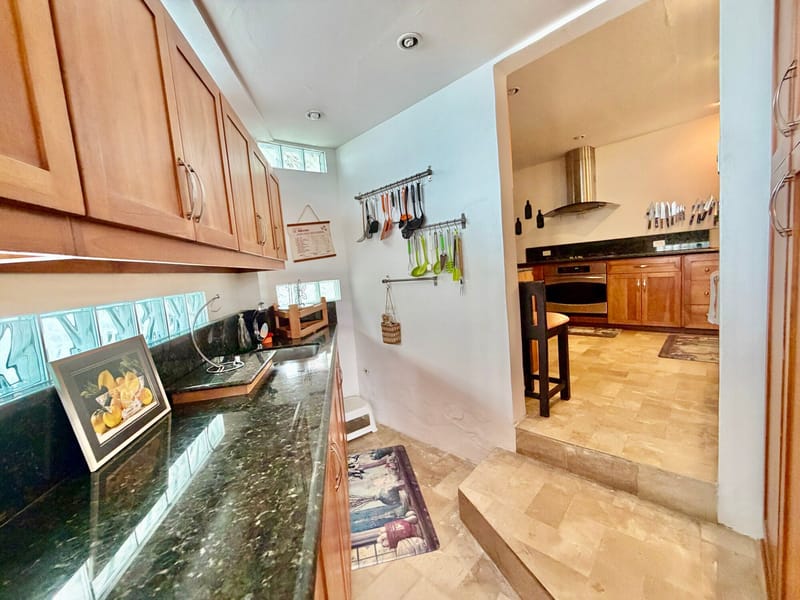 GOLD COAST HOUSE FOR SALE RIGHT ON THE BEACH — photo 18