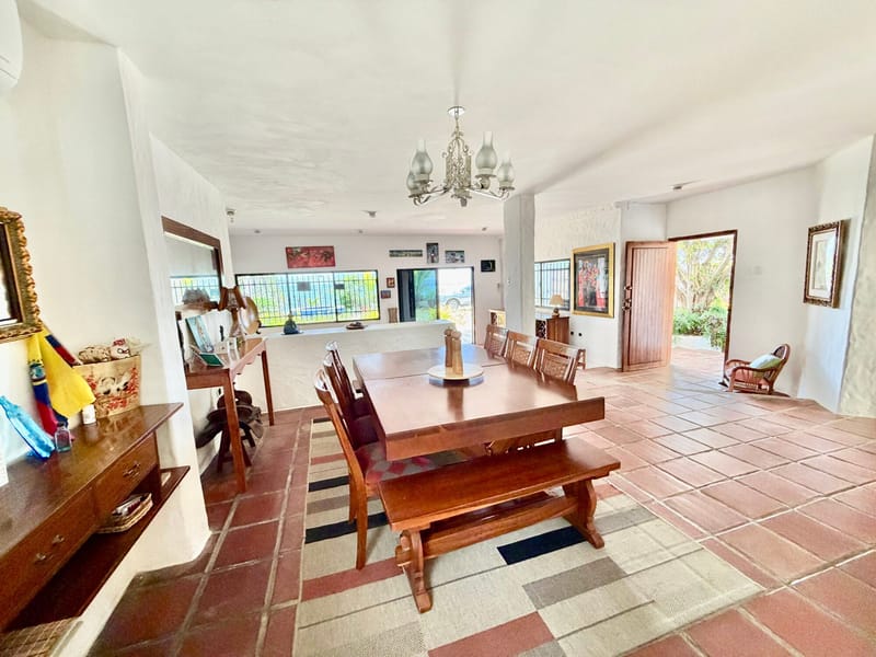 GOLD COAST HOUSE FOR SALE RIGHT ON THE BEACH — photo 5