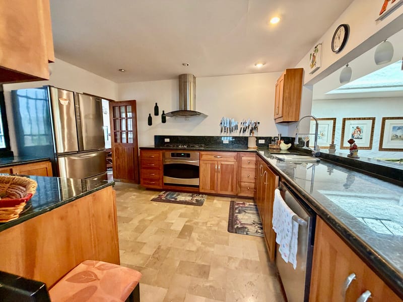 GOLD COAST HOUSE FOR SALE RIGHT ON THE BEACH — photo 19
