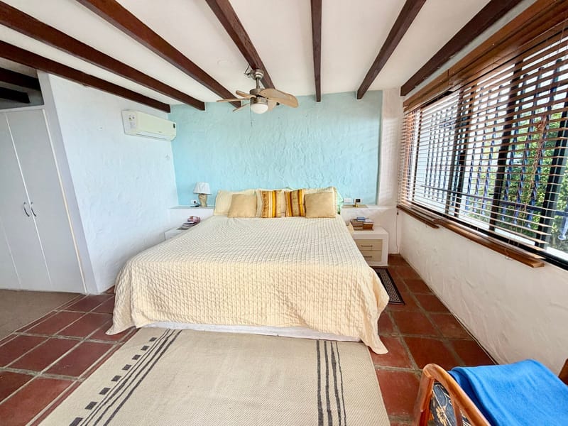 GOLD COAST HOUSE FOR SALE RIGHT ON THE BEACH — photo 22