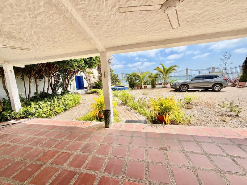 GOLD COAST HOUSE FOR SALE RIGHT ON THE BEACH — photo 8