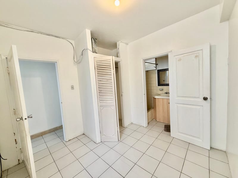 SPACIOUS UNFURNISHED OCEANFRONT APARTMENT FOR RENT — photo 7