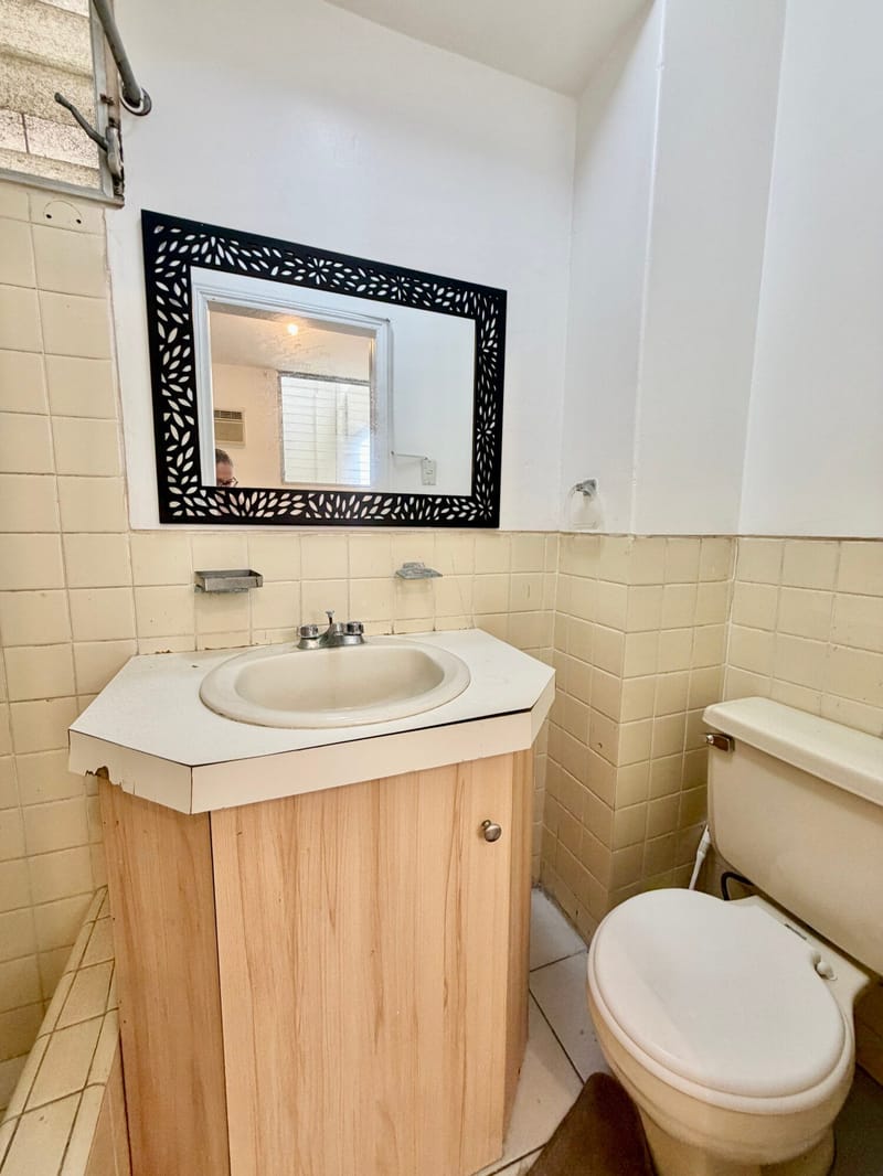 SPACIOUS UNFURNISHED OCEANFRONT APARTMENT FOR RENT — photo 18