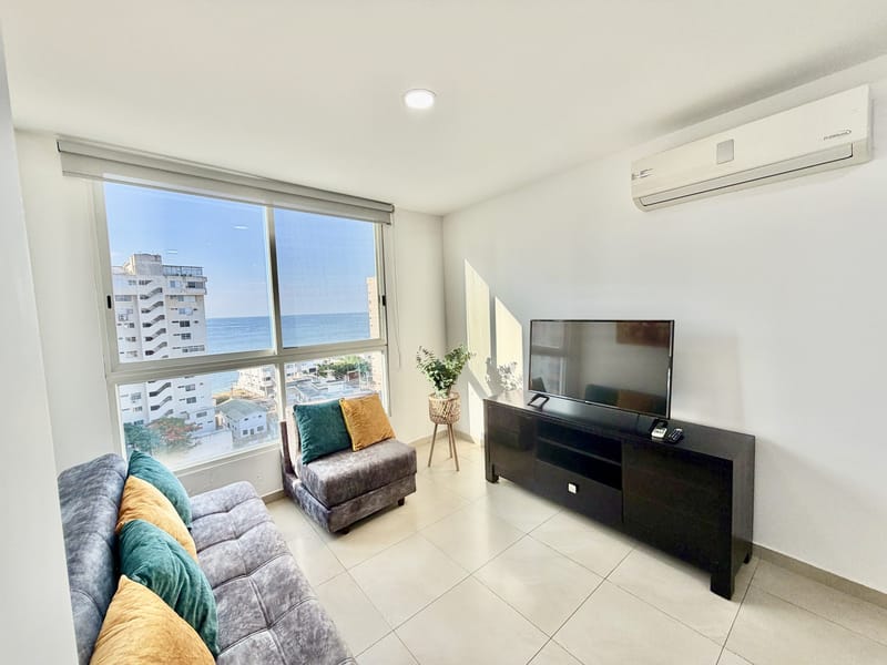 INCREDIBLE SUITE WITH OCEAN AND POOL VIEWS — photo 21