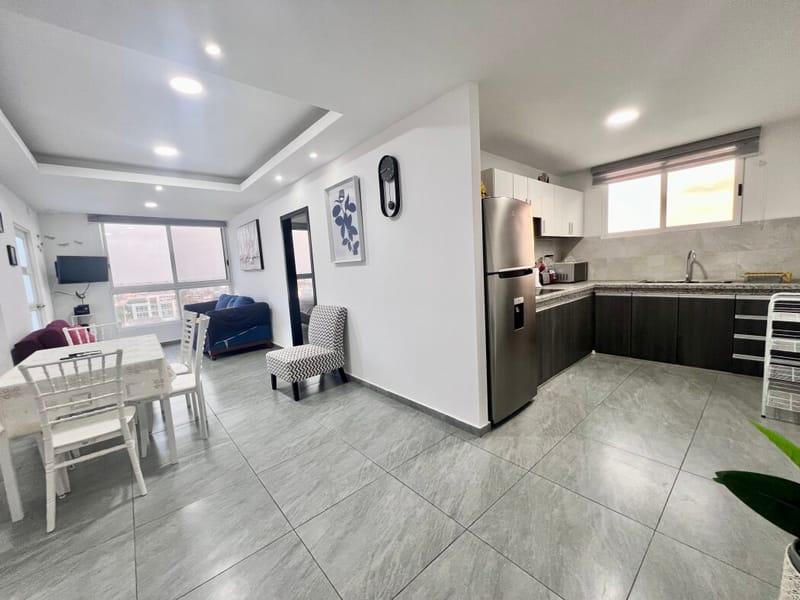 SAN LORENZO: 1-BEDROOM SUITE WITH BALCONY, PARKING, POOL, AND ROOFTOP — photo 12