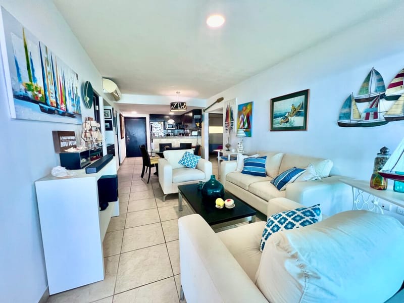 LA MILINA: RIGHT ON THE BEACH WITH A SPACIOUS BALCONY AND POOLS — photo 7