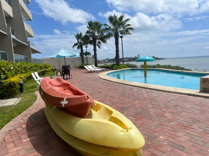 LA MILINA: RIGHT ON THE BEACH WITH A SPACIOUS BALCONY AND POOLS — photo 21