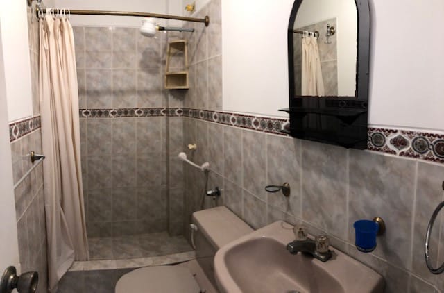 ALQUILO CASA 2 PISOS CONJUNTO CERRADO CON PISCINA — foto 6