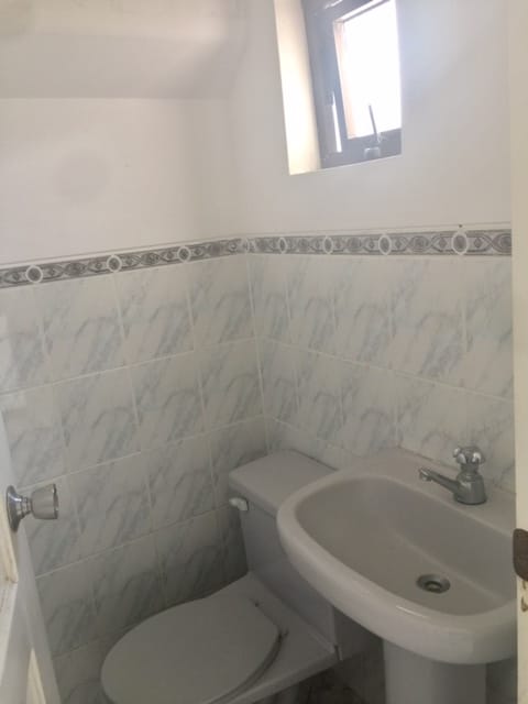 ALQUILO CASA 2 PISOS CONJUNTO CERRADO CON PISCINA — foto 27