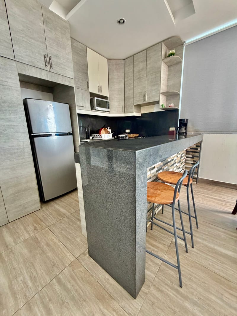 GOLDEN COAST: NEW SUITE WITH PRIVATE POOL AND OCEAN VIEW — photo 4
