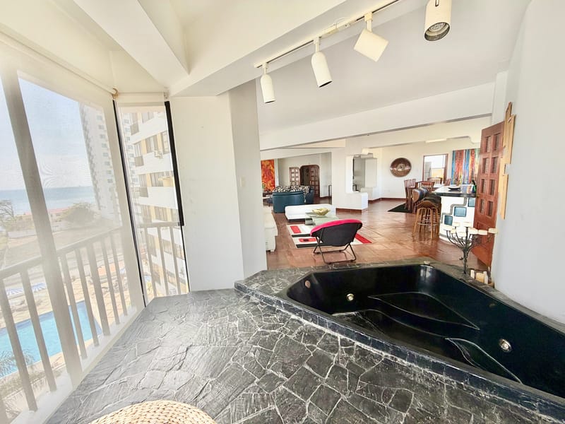 FOR SALE: OCEAN-VIEW LOT WITH SWIMMING POOL IN THE PRETROPOLIS AREA — photo 7