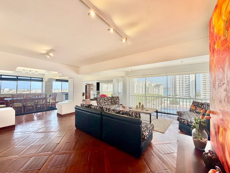 FOR SALE: OCEAN-VIEW LOT WITH SWIMMING POOL IN THE PRETROPOLIS AREA — photo 3