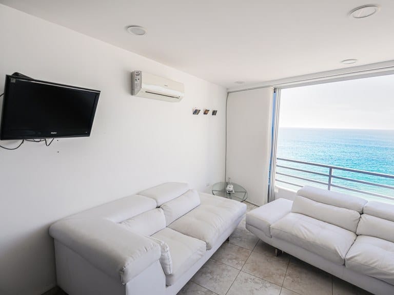 SAN LORENZO: GORGEOUS BEACHFRONT APARTMENT WITH A POOL, GYM, AND ROOFTOP — photo 6