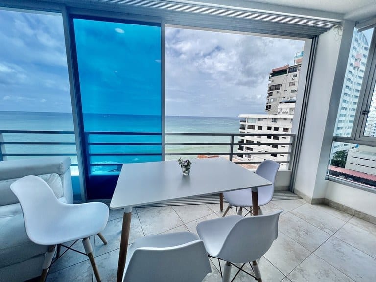 SAN LORENZO: GORGEOUS BEACHFRONT APARTMENT WITH A POOL, GYM, AND ROOFTOP — photo 4