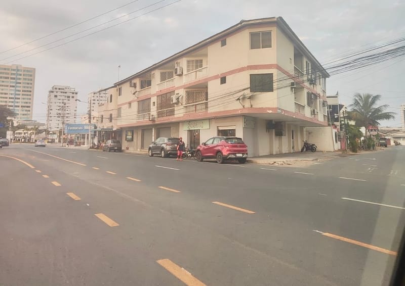 REMODELADA SUITE A 2 CUADRAS DEL MAR EN SAN LORENZO — foto 9