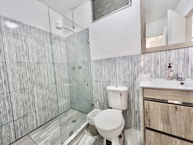 REMODELADA SUITE A 2 CUADRAS DEL MAR EN SAN LORENZO — foto 8