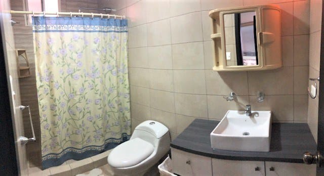 SAN LORENZO: AMPLIA SUITE CON BALCON Y PISCINA A 1 CUADRA DEL MAR — foto 11
