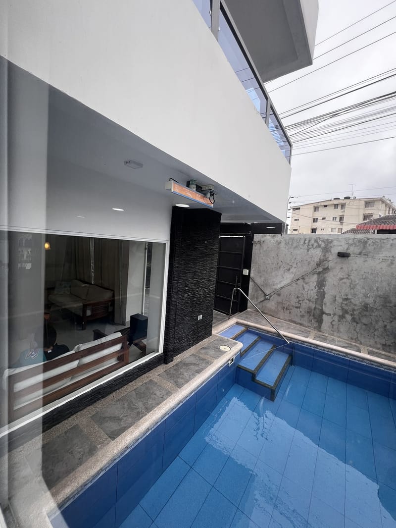 SAN LORENZO: UNPARALLELED 5-BEDROOM, 5-BATHROOM HOME WITH A SWIMMING POOL — photo 13