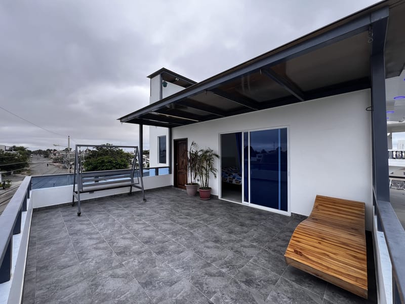 SAN LORENZO: UNPARALLELED 5-BEDROOM, 5-BATHROOM HOME WITH A SWIMMING POOL — photo 27