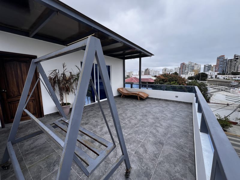 SAN LORENZO: UNPARALLELED 5-BEDROOM, 5-BATHROOM HOME WITH A SWIMMING POOL — photo 25