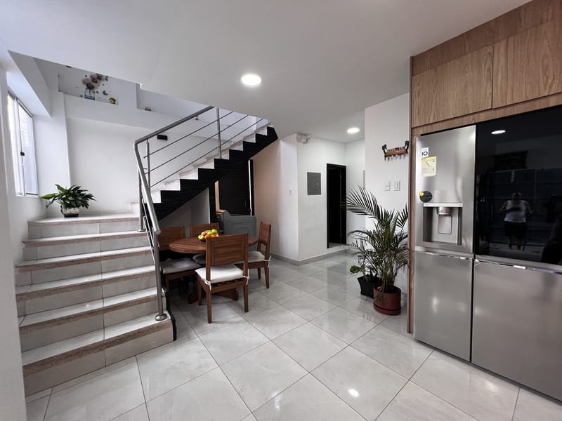 SAN LORENZO: UNPARALLELED 5-BEDROOM, 5-BATHROOM HOME WITH A SWIMMING POOL — photo 8