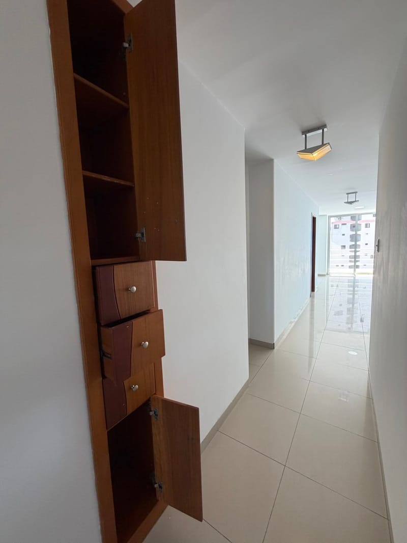 SAN LORENZO: 4-BEDROOM OCEANFRONT APARTMENT WITH POOL AND ROOFTOP — photo 30