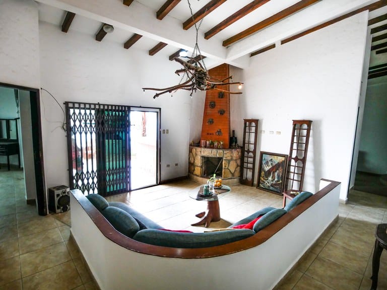 SUPER 4/5-BEDROOM HOME IN LA MILINA WITH PRIVATE POOL AND SPACIOUS LOT — photo 7