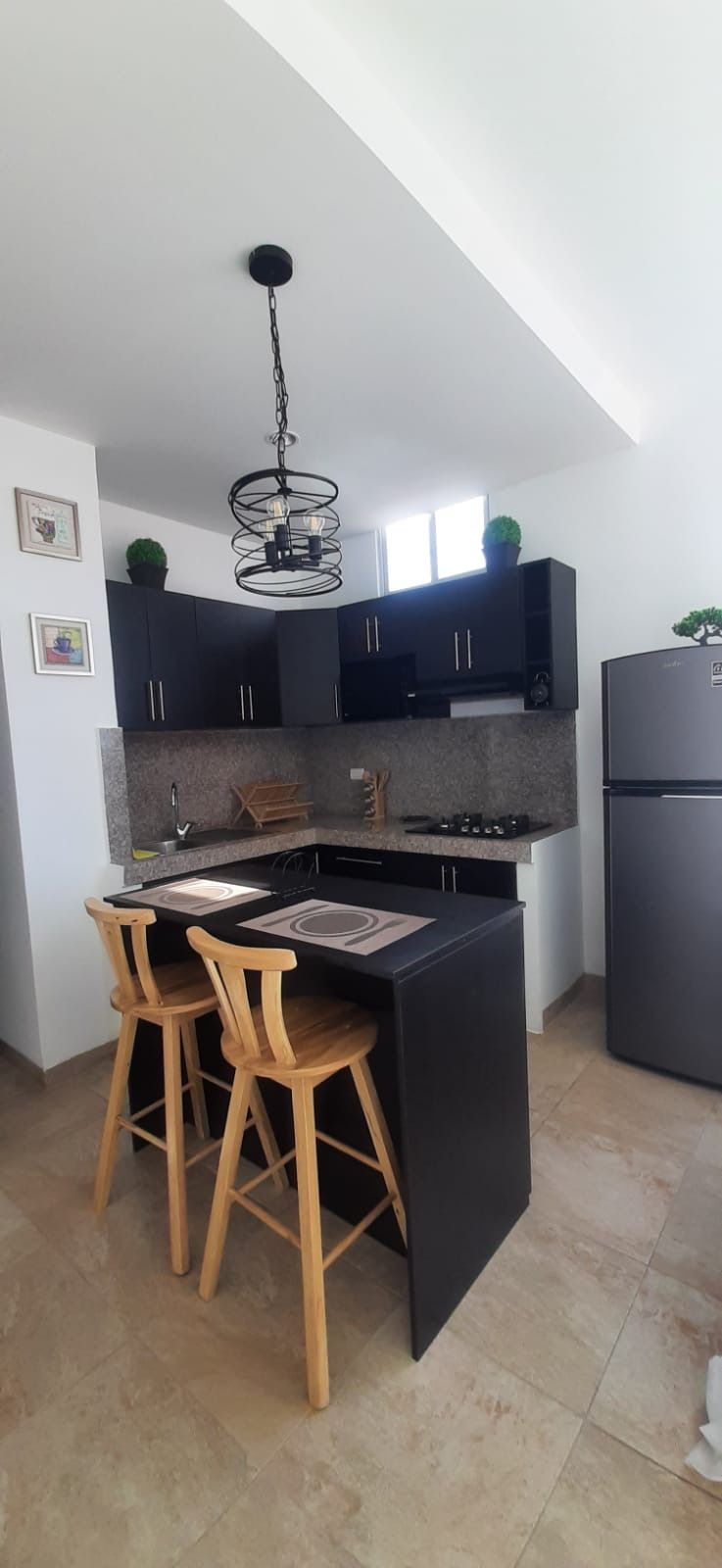 GOLD COAST: 1-BEDROOM SUITE IN A GATED OCEANFRONT COMPLEX WITH A POOL — photo 4