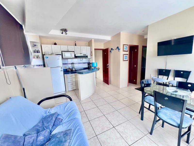 San Lorenzo: Home Steps from the Ocean with Pool and Parking — foto 7