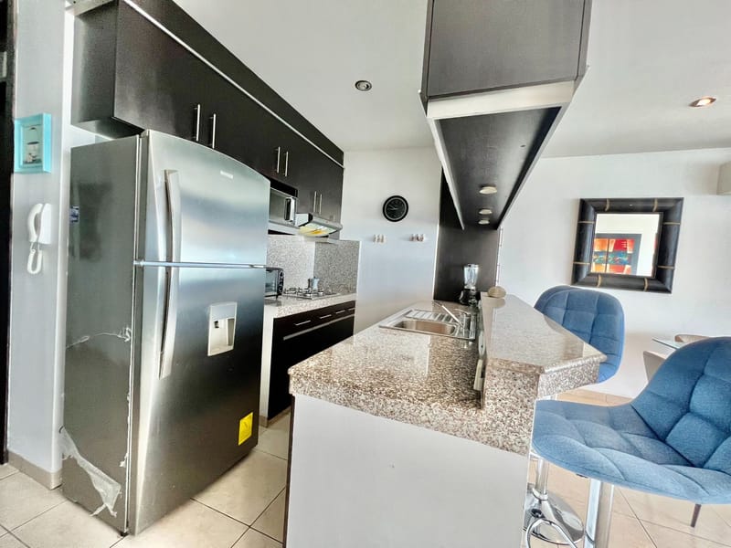 BEACHFRONT APARTMENT FOR RENT WITH A POOL — photo 5