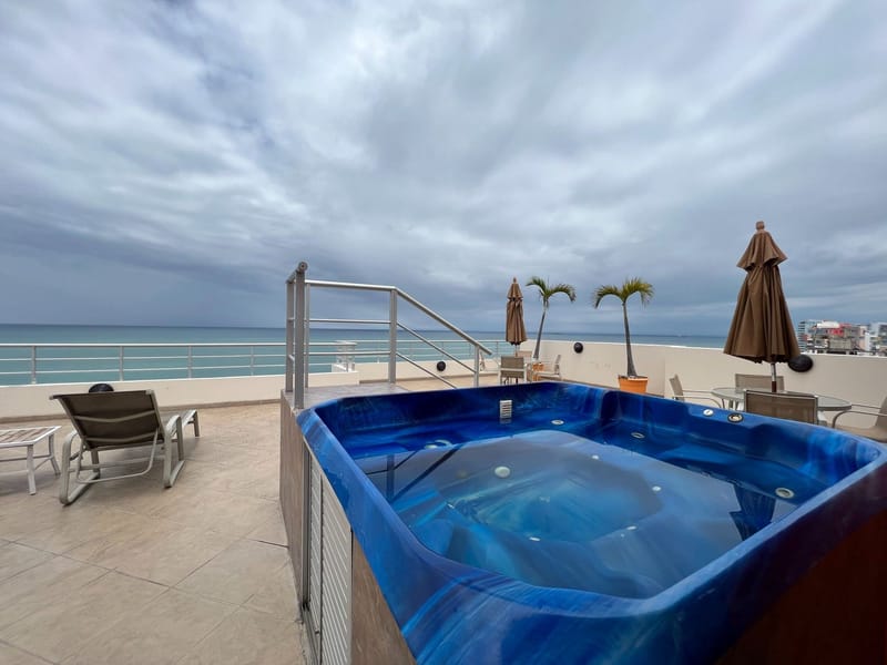 BEACHFRONT APARTMENT FOR RENT WITH A POOL — photo 20