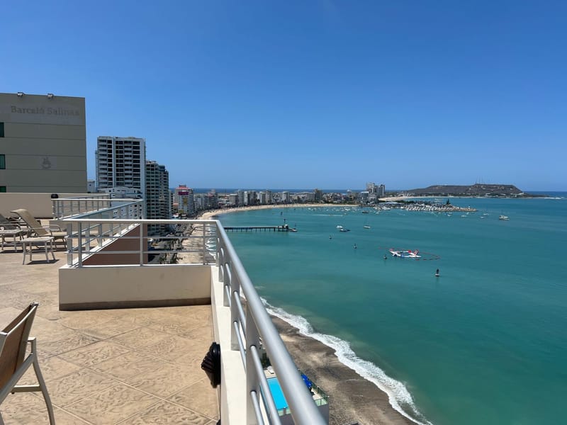 BEACHFRONT APARTMENT FOR RENT WITH A POOL — photo 25