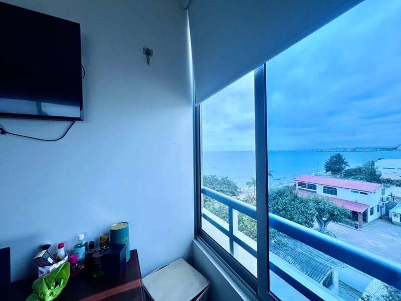 MILINA IN A BEACHFRONT BUILDING WITH A POOL AND ROOFTOP — photo 15