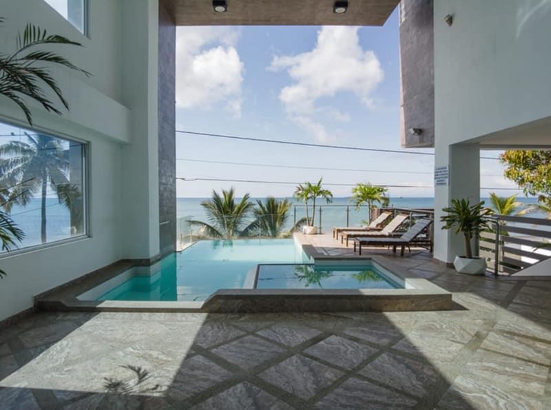 MILINA IN A BEACHFRONT BUILDING WITH A POOL AND ROOFTOP — photo 12