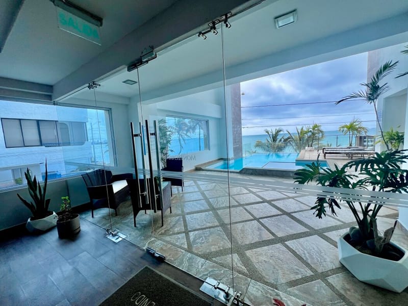 MILINA IN A BEACHFRONT BUILDING WITH A POOL AND ROOFTOP — photo 21