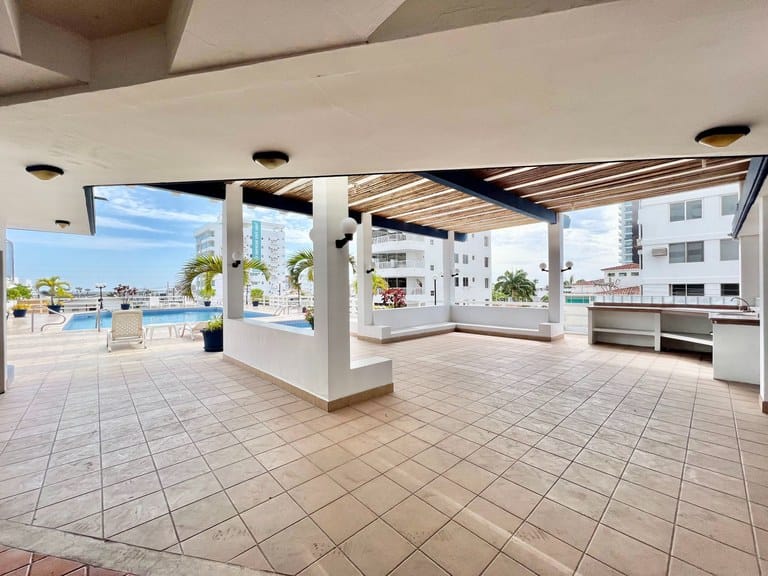 CHIPIPE REMODELADO CON 4 /4, PISCINA Y CANCHA DE TENNIS — foto 22