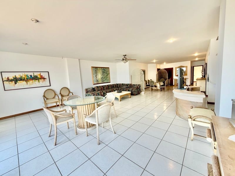 CHIPIPE: BEAUTIFUL AND VERY SPACIOUS OCEANFRONT APARTMENT WITH A POOL — photo 9