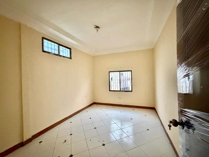 MILINA: CASA CON SUITE INDEPENDIENTE FRENTE AL MAR A 1 CUADRA — foto 4