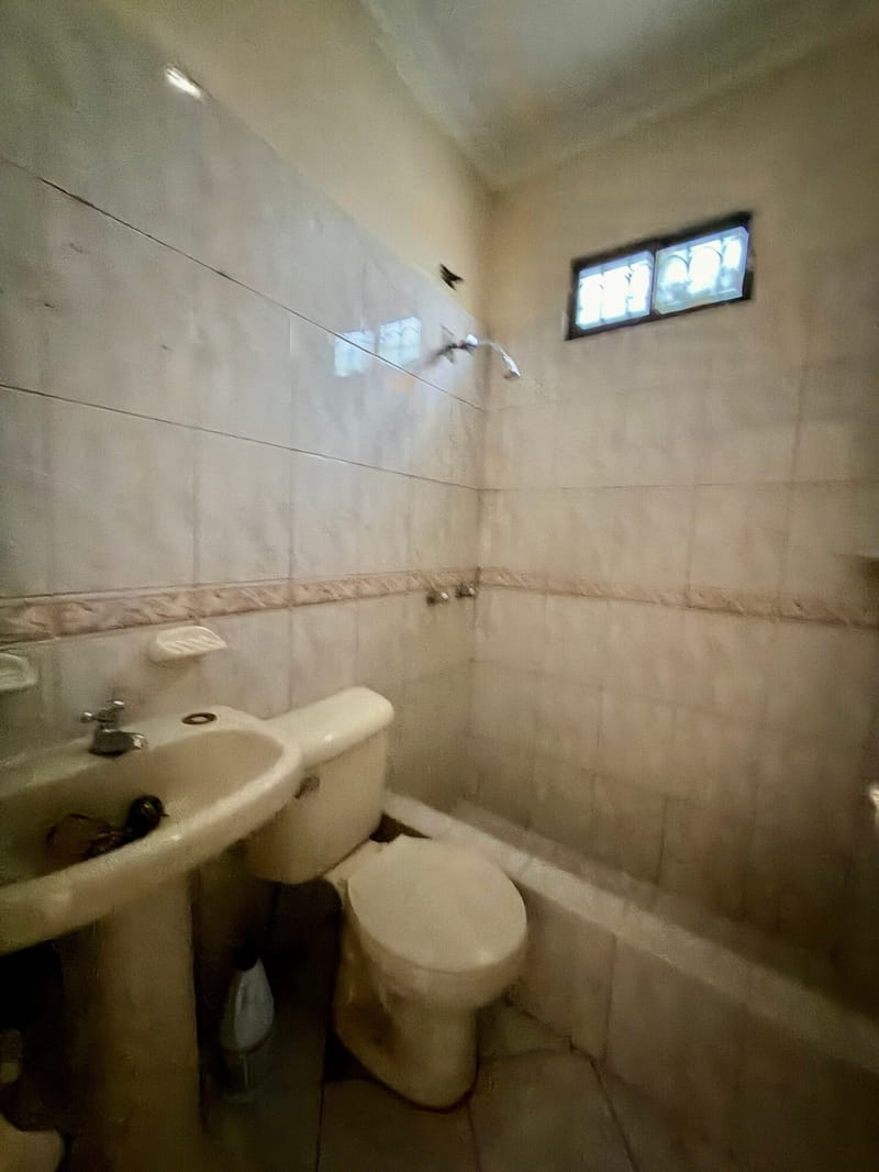 MILINA: CASA CON SUITE INDEPENDIENTE FRENTE AL MAR A 1 CUADRA — foto 9