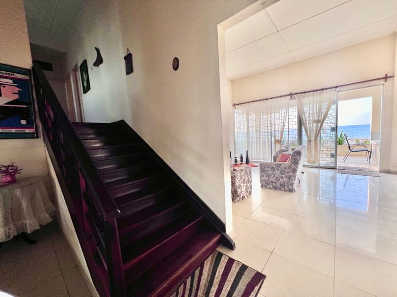 Gated Oceanfront Community: 2-Bedroom, 2-Bathroom Vintage Home — photo 24