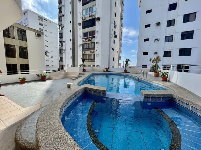 SAN LORENZO: Cozy 2-Bedroom, 2-Bathroom Apartment with Pool and Ocean View — photo 3