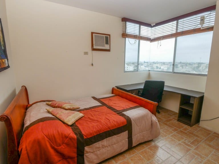 SAN LORENZO: Cozy 2-Bedroom, 2-Bathroom Apartment with Pool and Ocean View — photo 9