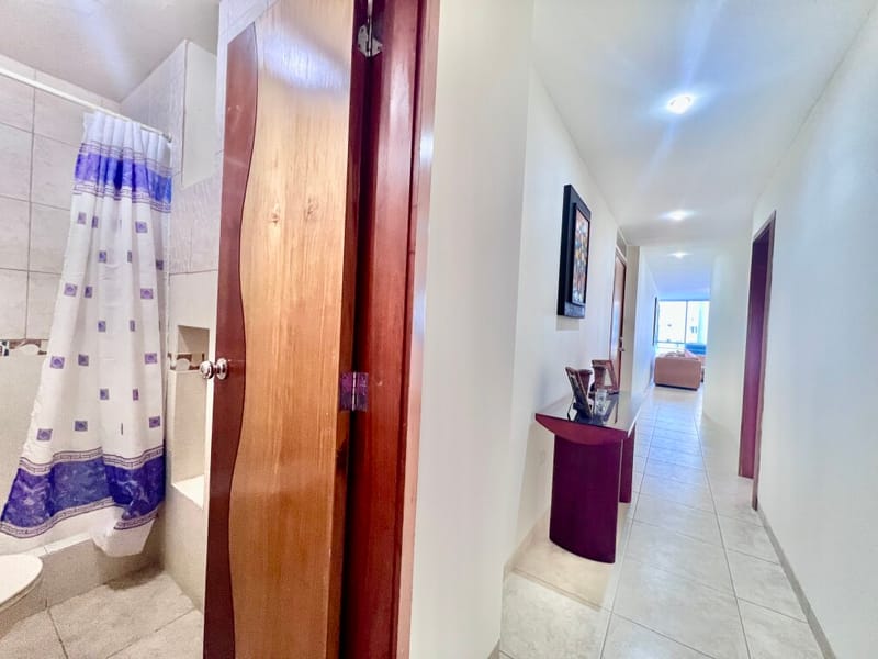 SAN LORENZO: RENOVATED PROPERTY BY THE SEA WITH A SWIMMING POOL — photo 17