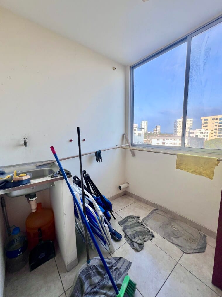 SAN LORENZO: RENOVATED PROPERTY BY THE SEA WITH A SWIMMING POOL — photo 20