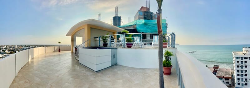 SAN LORENZO: RENOVATED PROPERTY BY THE SEA WITH A SWIMMING POOL — photo 26