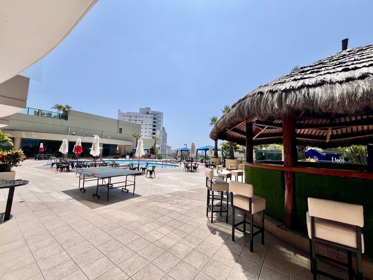 SALINAS COLON MIRAMAR: VENDO SUITE FRENTE AL MAR REMODELADA — foto 4