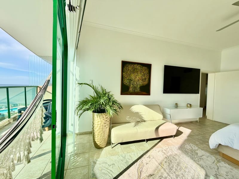 SALINAS COLON MIRAMAR: VENDO SUITE FRENTE AL MAR REMODELADA — foto 17